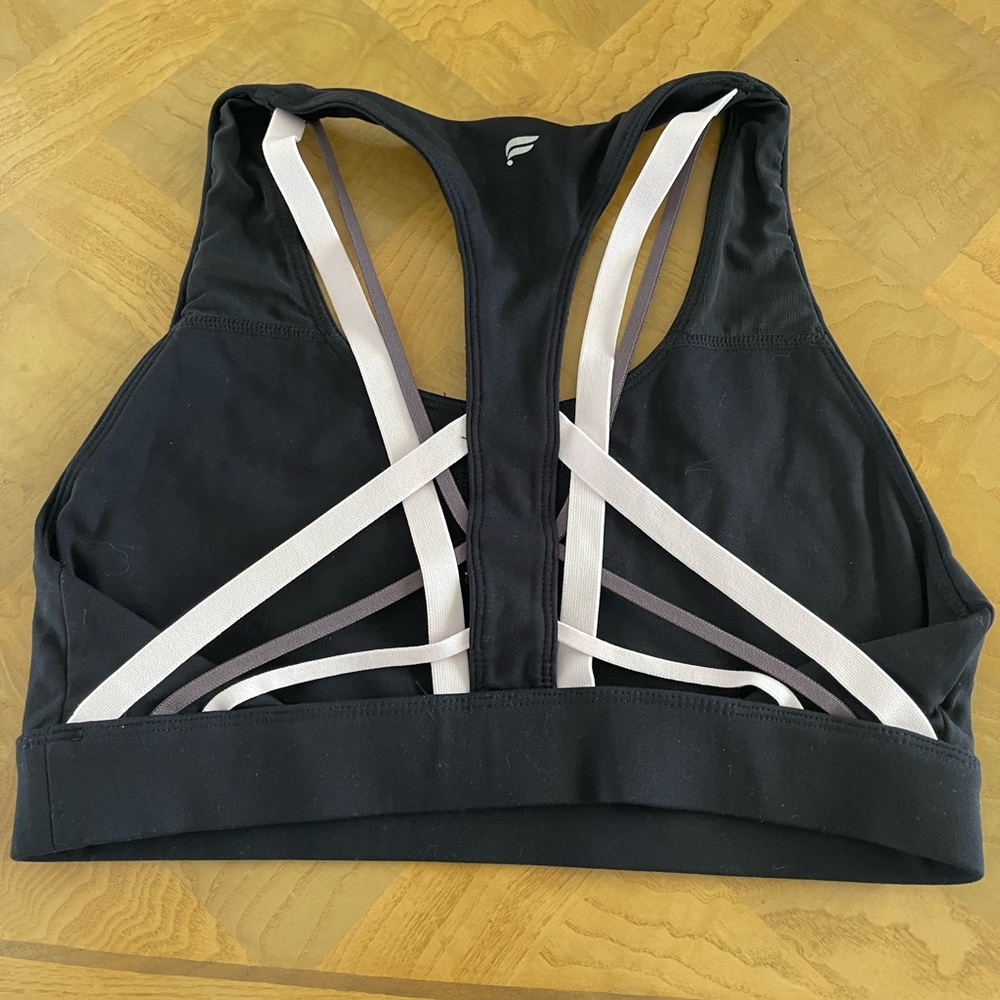 Fabletics Sports bra. Never worn or washed. SO cute. The back is everything!